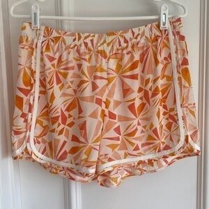✨Gorgeous Silk Club Monaco Shorts - Sz 6 EUC